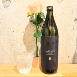 【お酒】白いバラとDAIYAME ― 香りで綴る、静かな夜のひととき